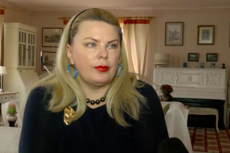 fetainia
